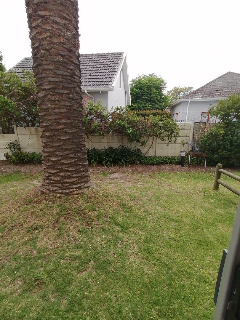 2 Bedroom Property for Sale in Claremont Western Cape
